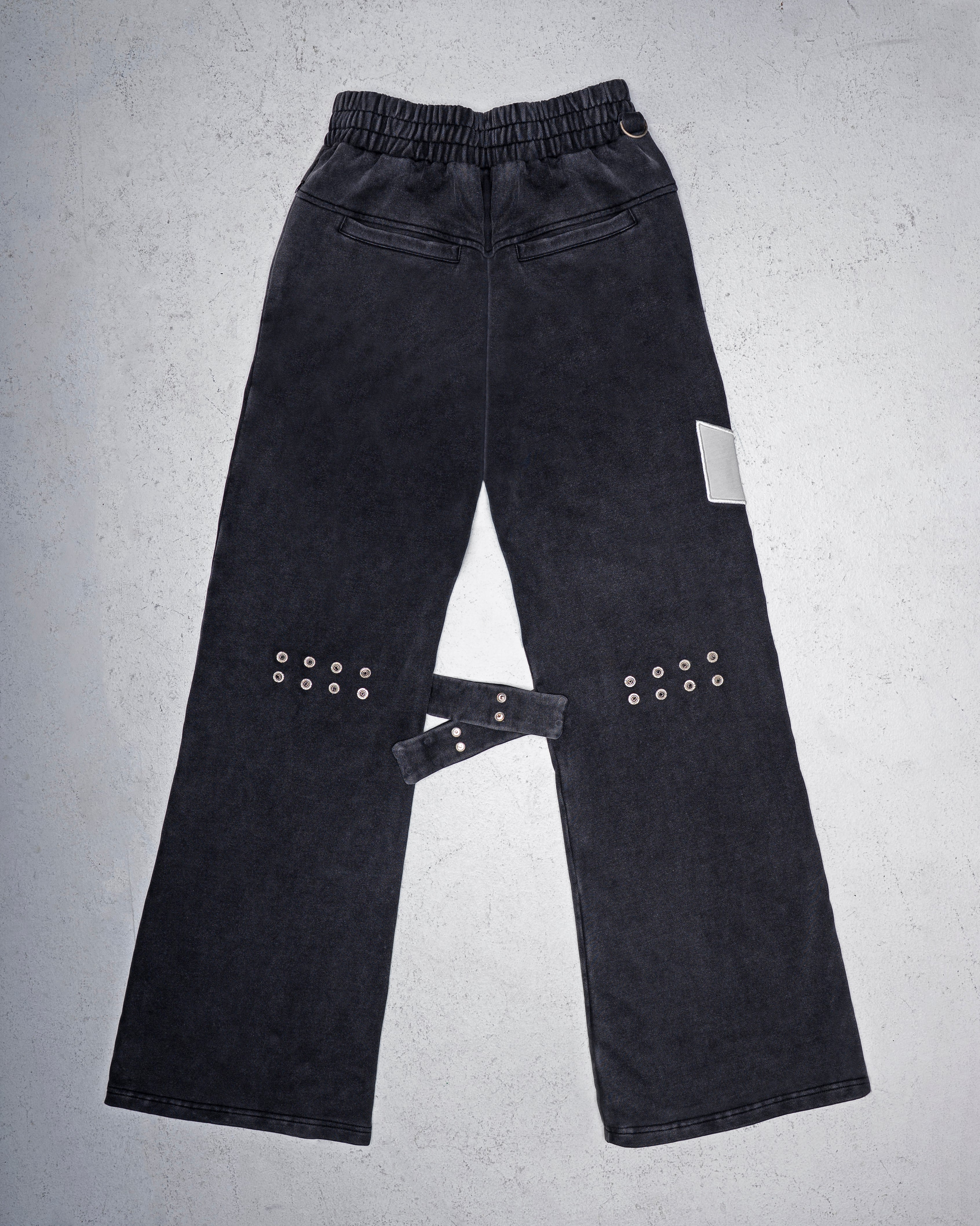 STONE: SWEATPANTS [ADJUSTABLE KNEE]