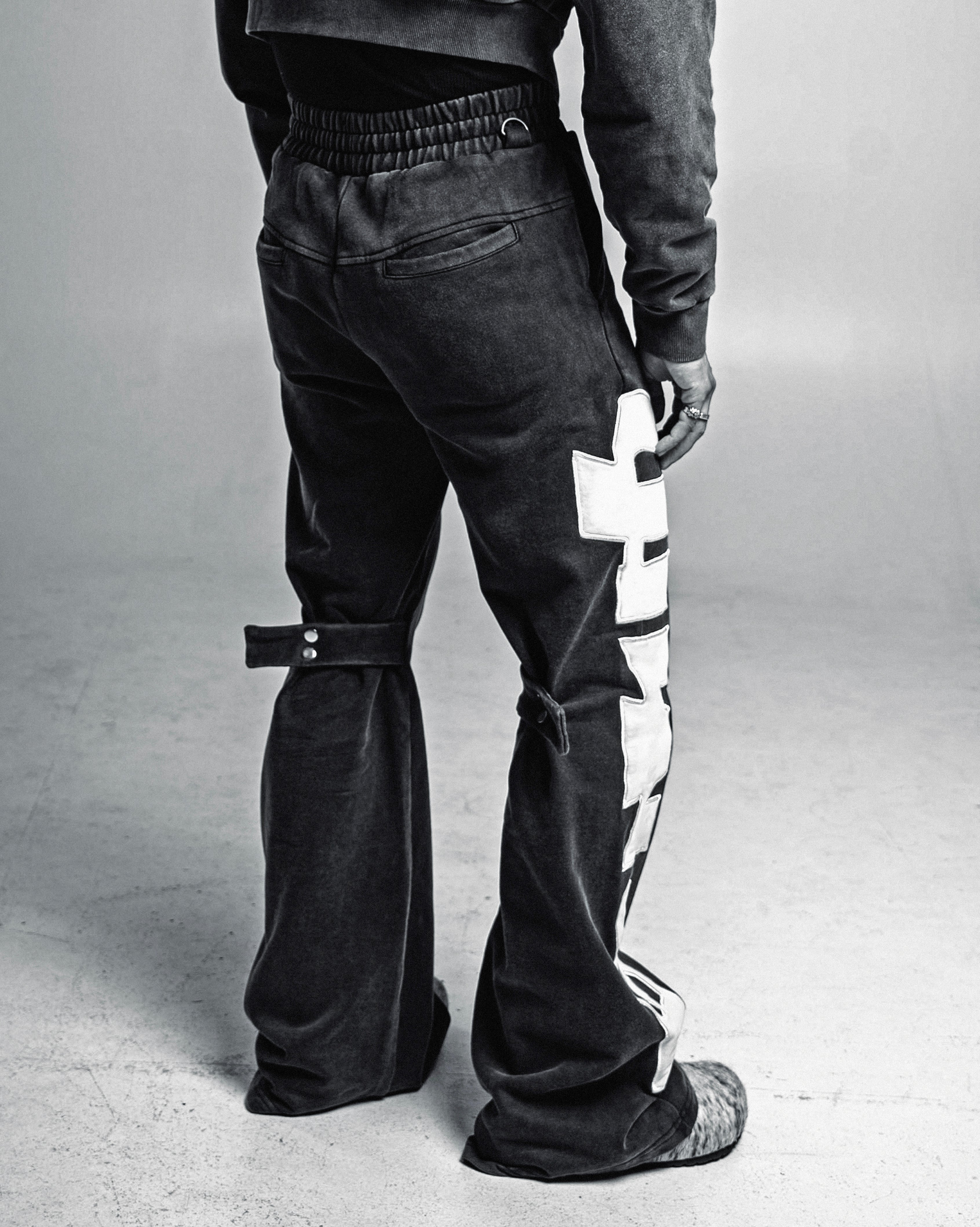 STONE: SWEATPANTS [ADJUSTABLE KNEE]