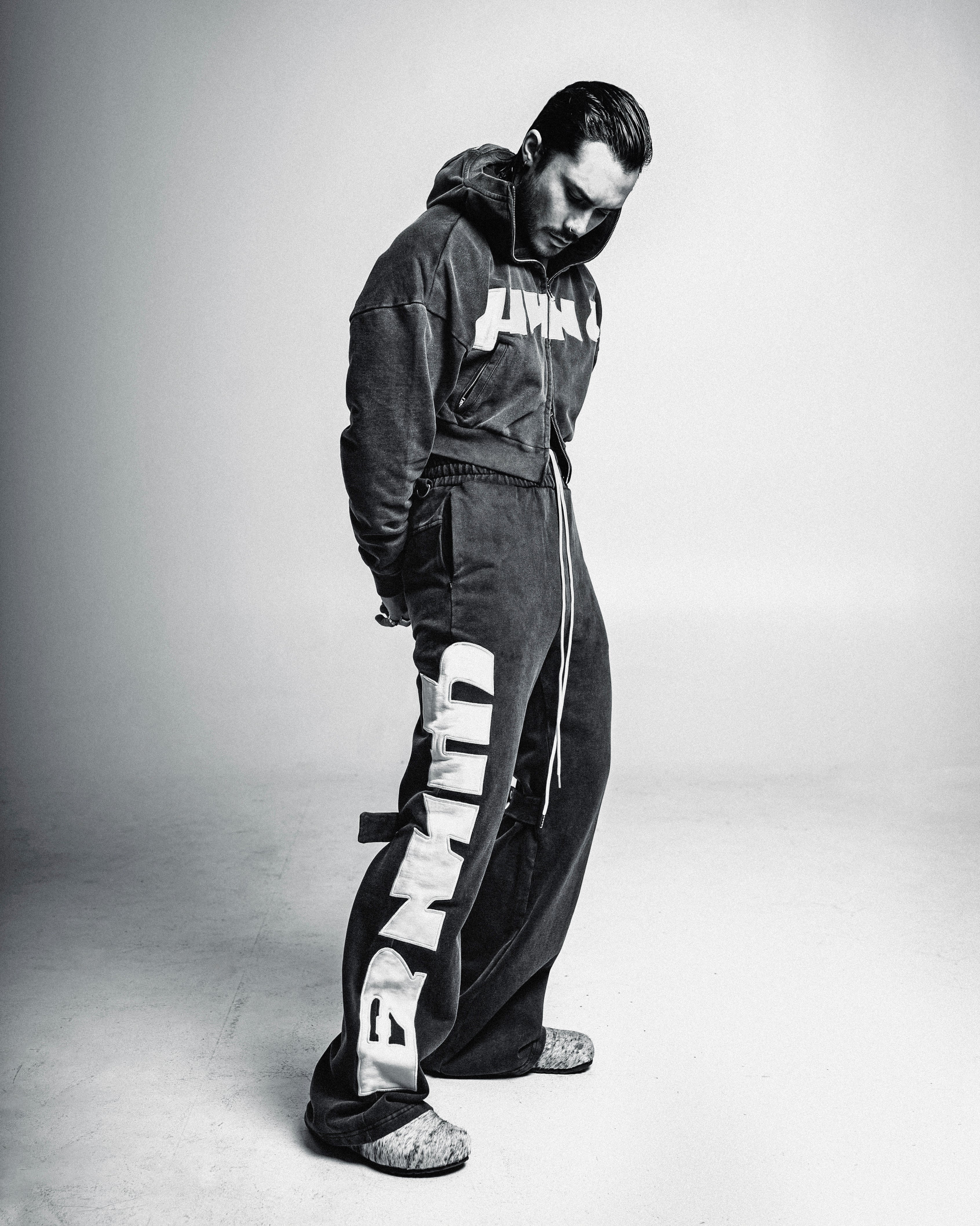 STONE: SWEATPANTS [ADJUSTABLE KNEE]