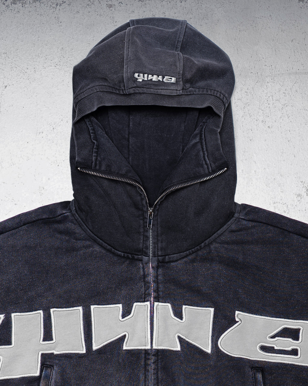 STONE: COMPLETE SWEATSUIT